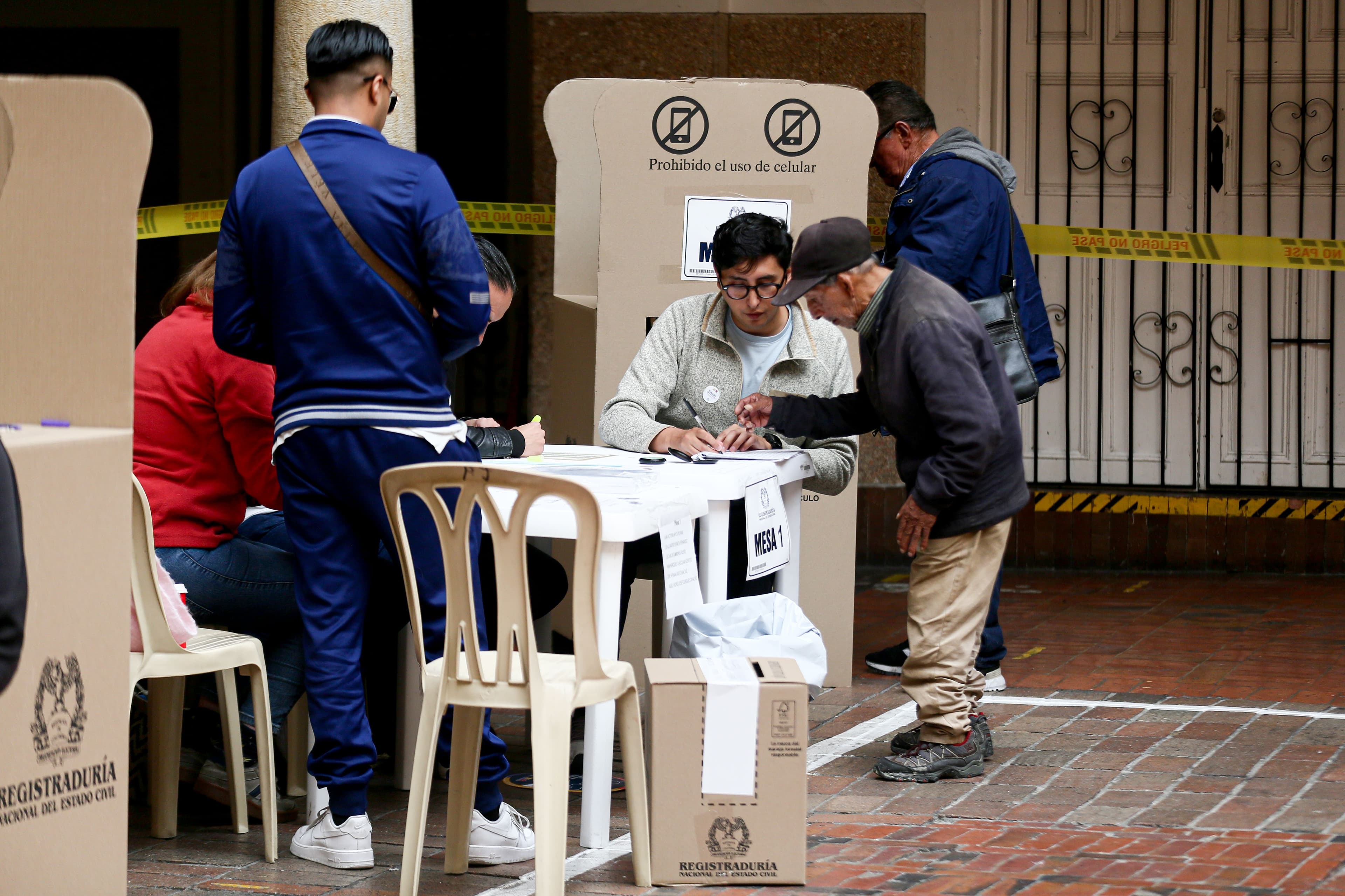 La segunda vuelta presidencial de 2026 se realizaría el 21 de junio si ningún candidato logra la mayoría requerida en primera vuelta. Créditos: Colprensa La segunda vuelta presidencial de 2026 se realizaría el 21 de junio si ningún candidato logra la mayoría requerida en primera vuelta. Créditos: Colprensa