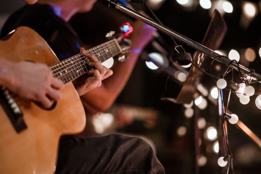 Cámara aprobó la Ley de la Música: qué cambia para artistas, instrumentos y festivales en Colombia Cámara aprobó la Ley de la Música: qué cambia para artistas, instrumentos y festivales en Colombia