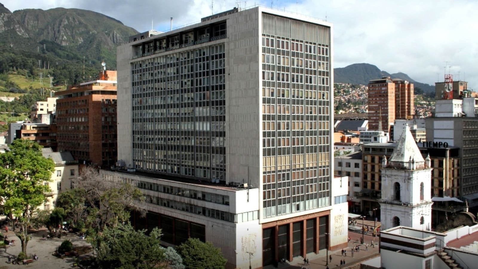 photologuephotos2025-06banco_de_la_republicajpg photologuephotos2025-06banco_de_la_republicajpg