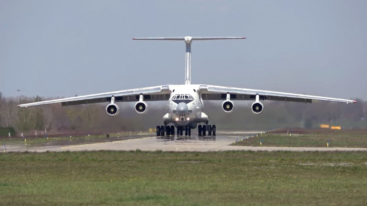 photologuephotos2025-08avion_rusojpg photologuephotos2025-08avion_rusojpg