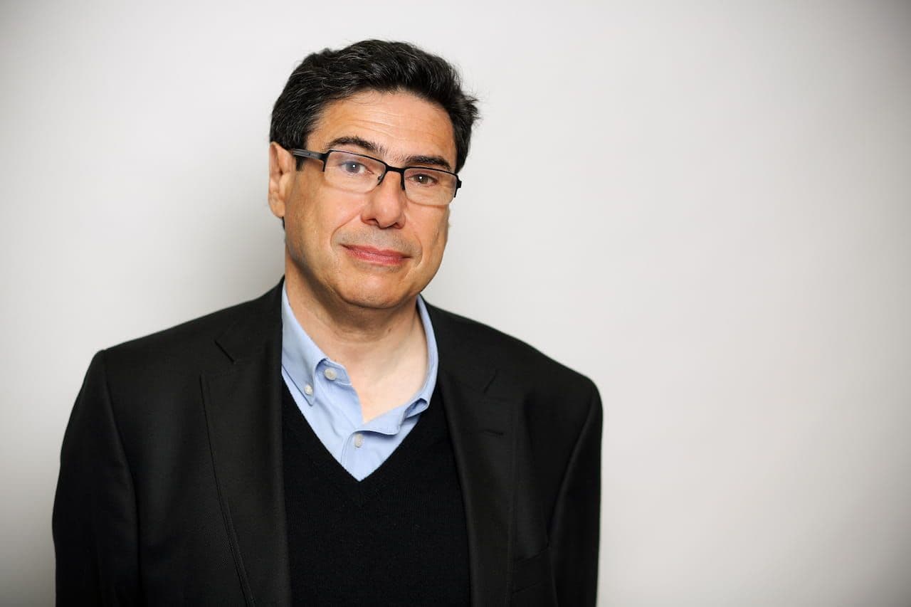Dr Philippe Aghion Dr Philippe Aghion