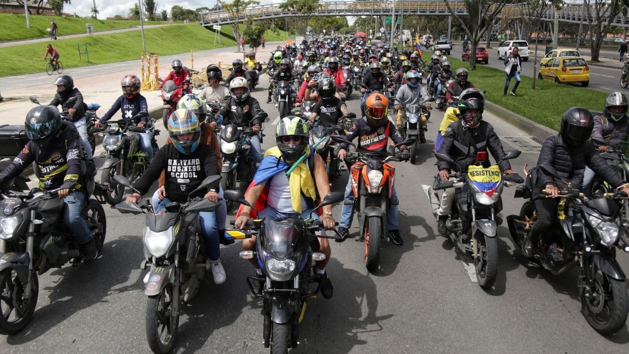 photologuephotos2025-04motosjpg photologuephotos2025-04motosjpg