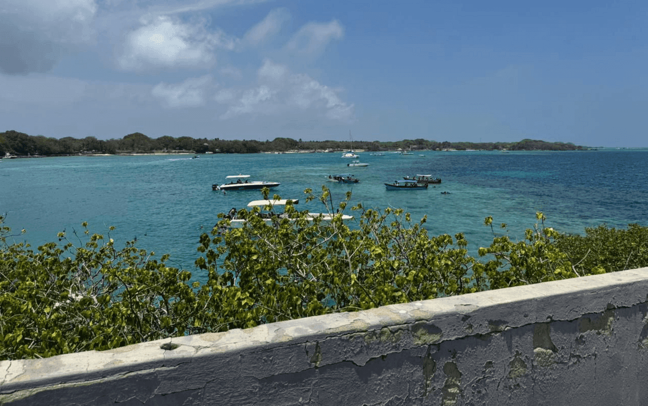 Isla Fiesta, está en jurisdicción administrativa de de Cartagena. Isla Fiesta, está en jurisdicción administrativa de de Cartagena.