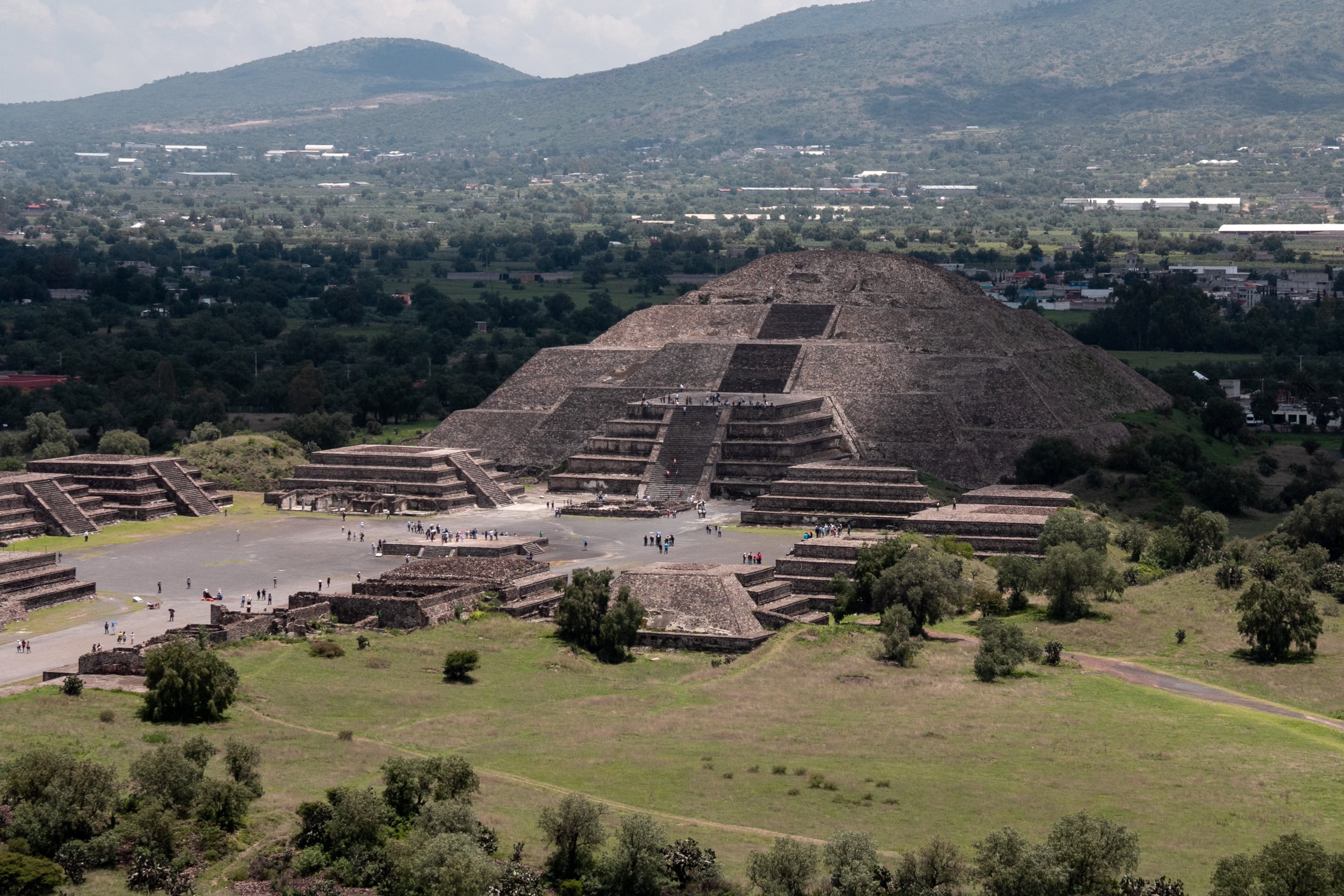 hermosa-foto-piramide-sol-teotihuacan-mexico.jpg hermosa-foto-piramide-sol-teotihuacan-mexico.jpg