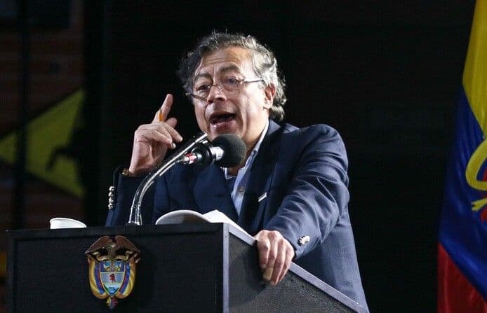 Gobierno Petro renuncia a la propuesta de una Asamblea Nacional Constituyente Gobierno Petro renuncia a la propuesta de una Asamblea Nacional Constituyente
