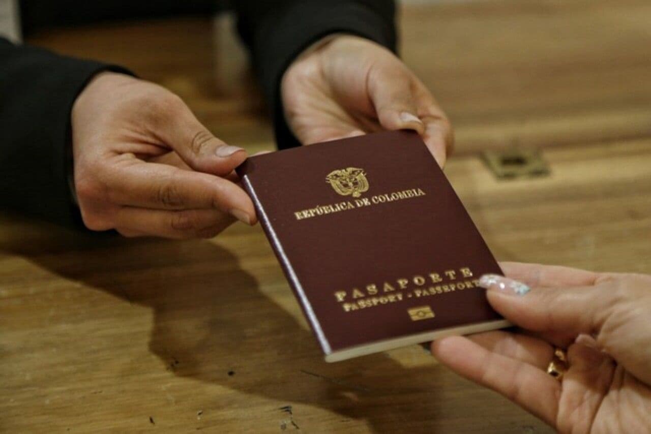 photologuephotos2025-07pasaporte_2jpg photologuephotos2025-07pasaporte_2jpg