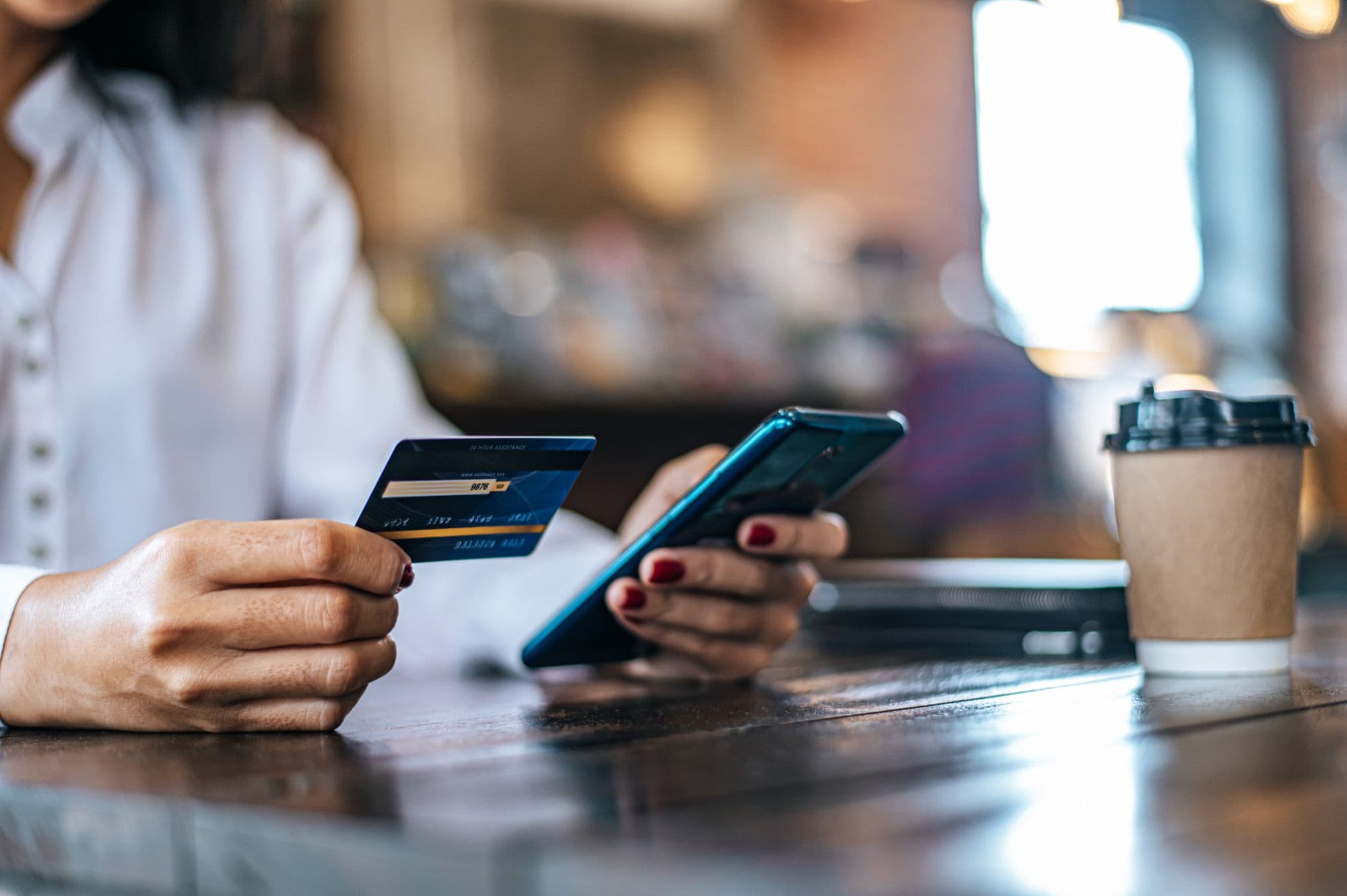Grupo Aval habilita la opción de realizar transferencias bancarias desde WhatsApp Grupo Aval habilita la opción de realizar transferencias bancarias desde WhatsApp