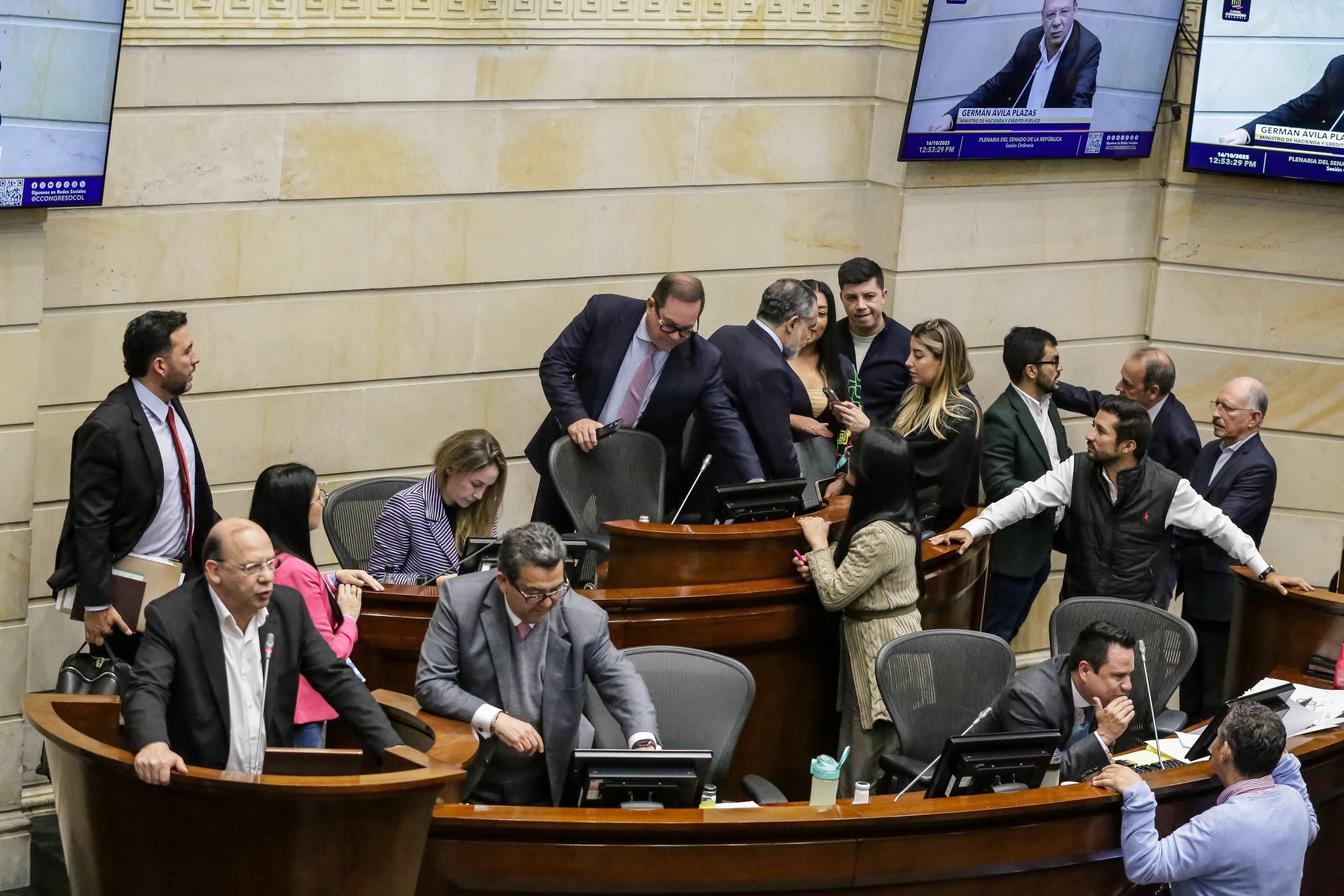 Plenaria del Senado del Congreso de la República. Plenaria del Senado del Congreso de la República.