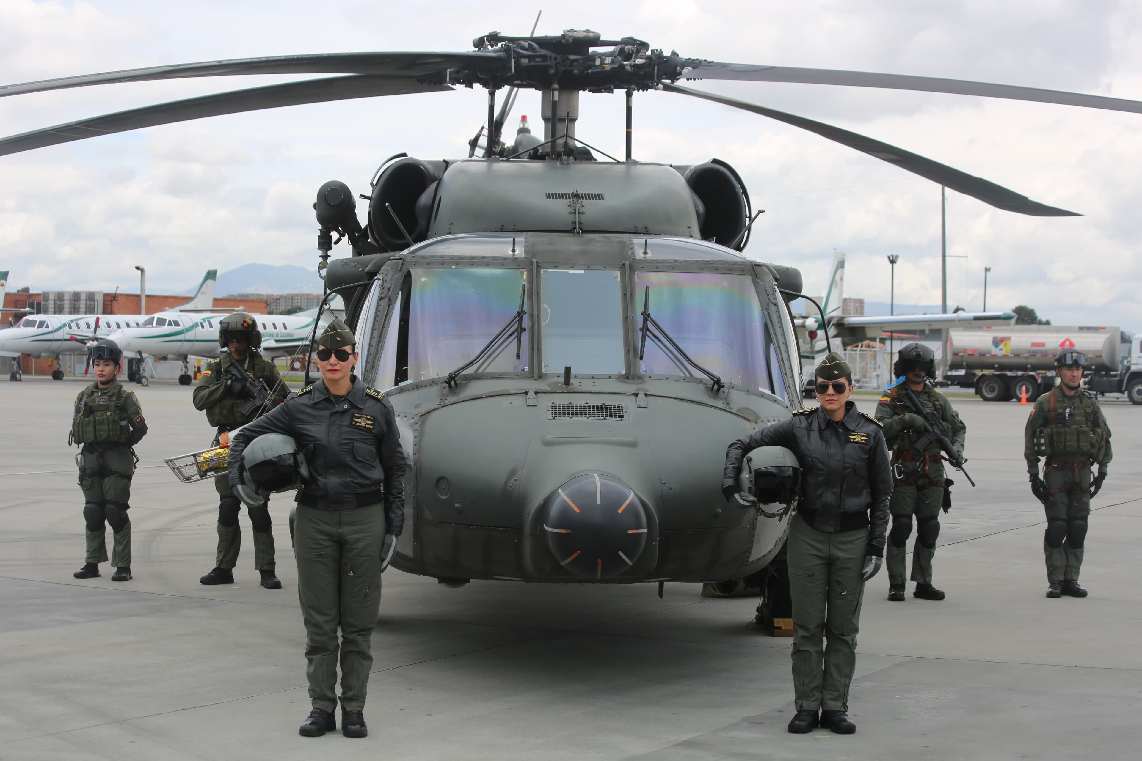 photologuephotos2025-08helicopterosjpg photologuephotos2025-08helicopterosjpg