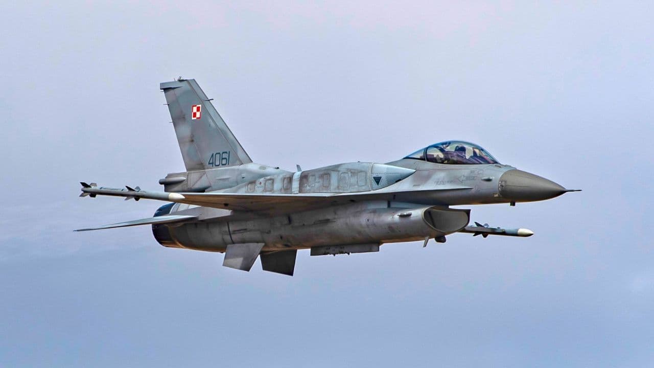 Avion F-16 2 Avion F-16 2