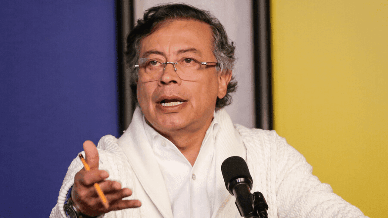 Gustavo Petro____ Gustavo Petro____