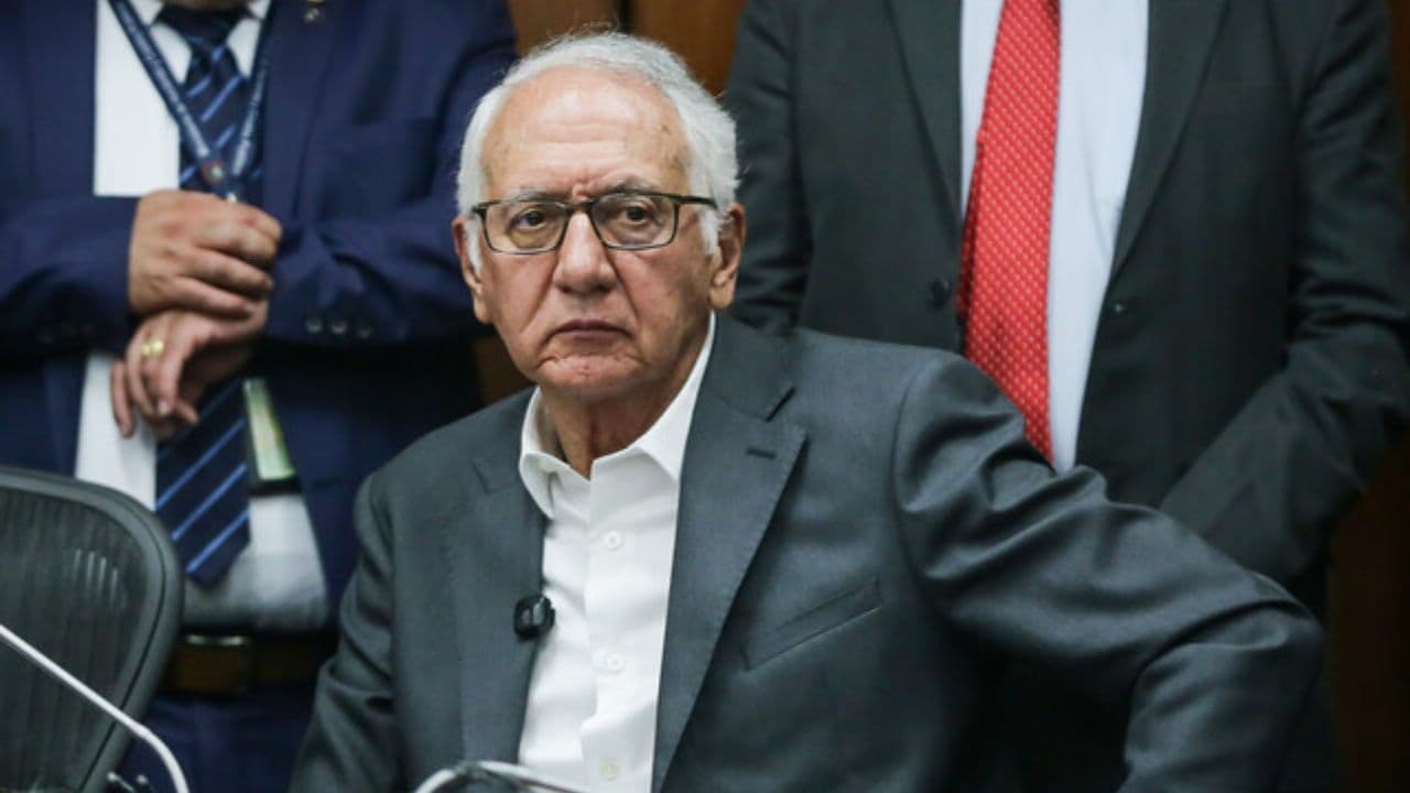 Ministro de Salud sobre la UPC Ministro de Salud sobre la UPC