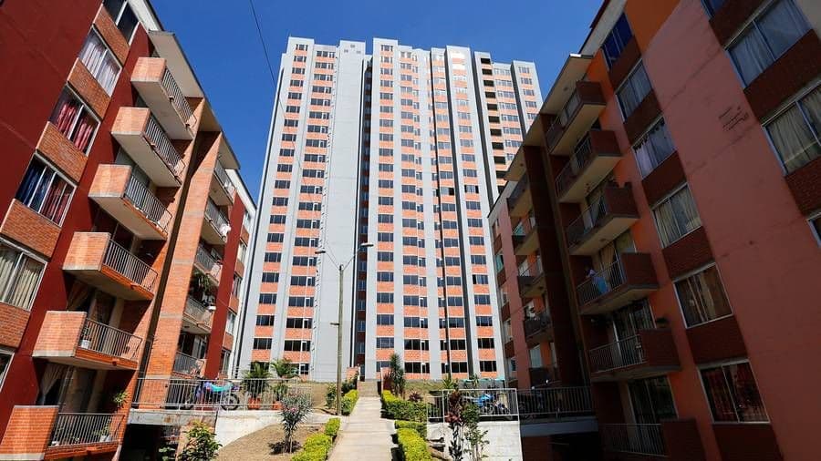 Para evitar incrementos en el precio de las viviendas VIS y VIP, el Gobierno propuso un decreto que busca que la venta de estos inmuebles sea en pesos. Imagen de referencia. Créditos: Colprensa Para evitar incrementos en el precio de las viviendas VIS y VIP, el Gobierno propuso un decreto que busca que la venta de estos inmuebles sea en pesos. Imagen de referencia. Créditos: Colprensa
