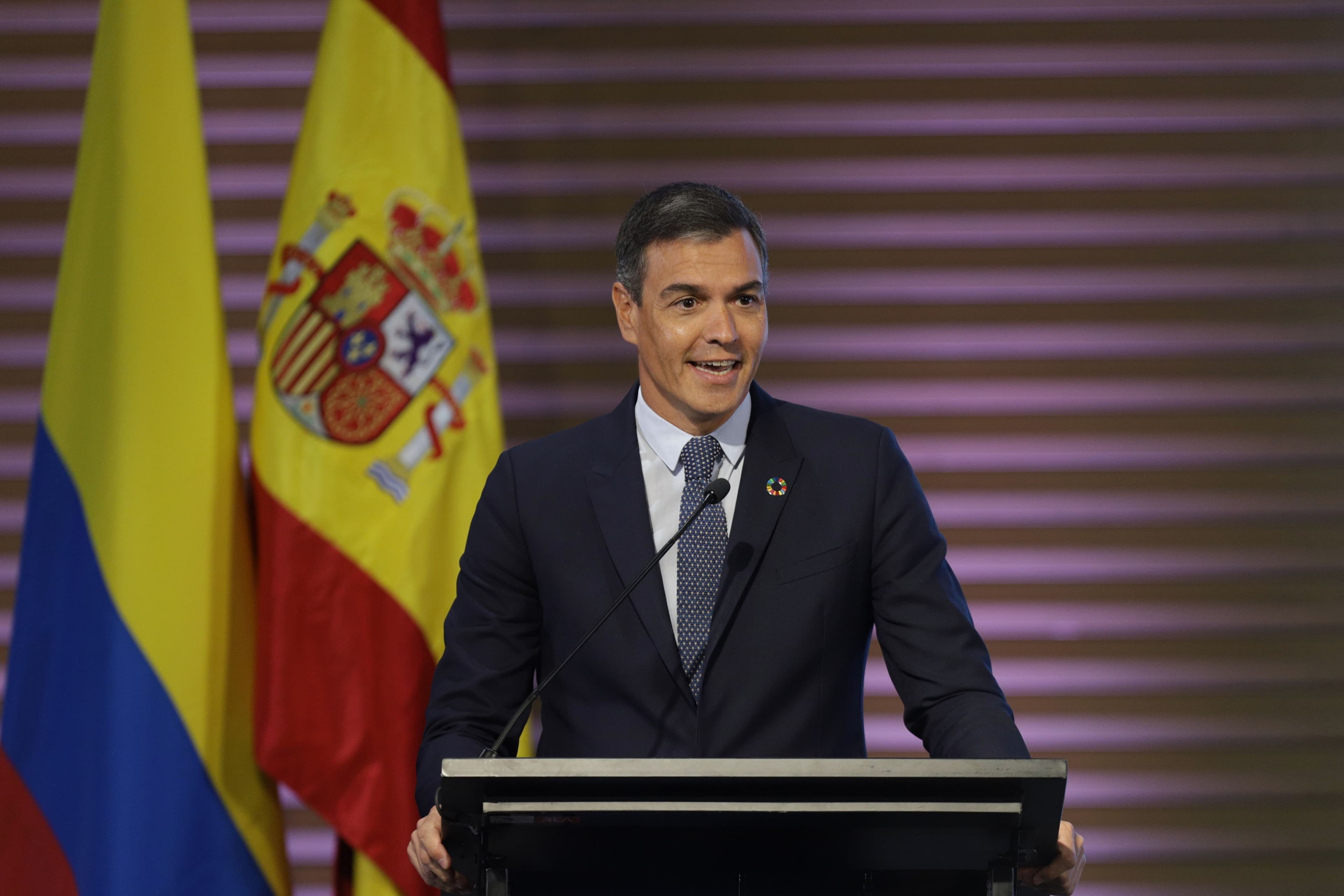 España abre regularización que beneficiaría a miles de colombianos España abre regularización que beneficiaría a miles de colombianos