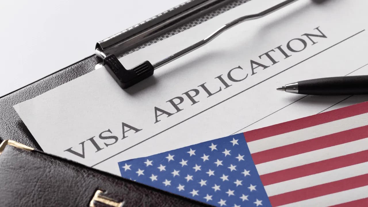 Estados Unidos suspende citas para visas de inmigrante en embajadas y consulados: ¿a quiénes afecta esta decisión? Estados Unidos suspende citas para visas de inmigrante en embajadas y consulados: ¿a quiénes afecta esta decisión?