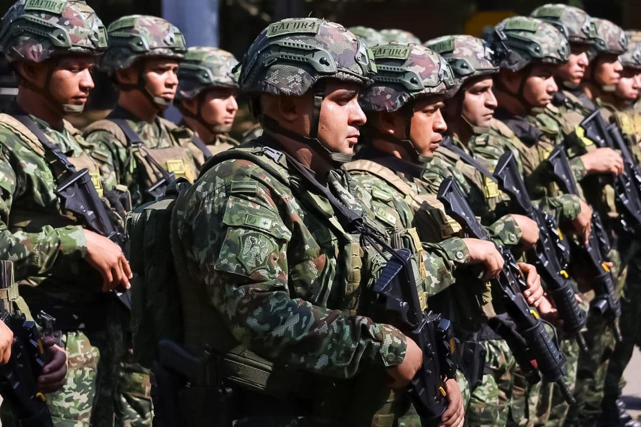 El Ministerio de Defensa confirmó ajustes en el cronograma del fusil Jaguar tras el incidente registrado durante las pruebas técnicas del arma en Tolemaida. Créditos: Colprensa El Ministerio de Defensa confirmó ajustes en el cronograma del fusil Jaguar tras el incidente registrado durante las pruebas técnicas del arma en Tolemaida. Créditos: Colprensa
