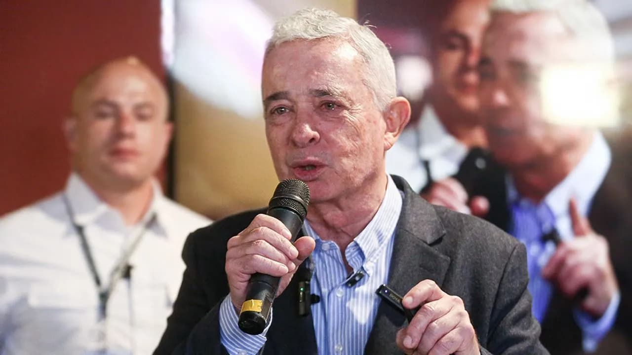 photologuephotos2025-03alvaro_uribe_juicio_dia_19jpeg photologuephotos2025-03alvaro_uribe_juicio_dia_19jpeg