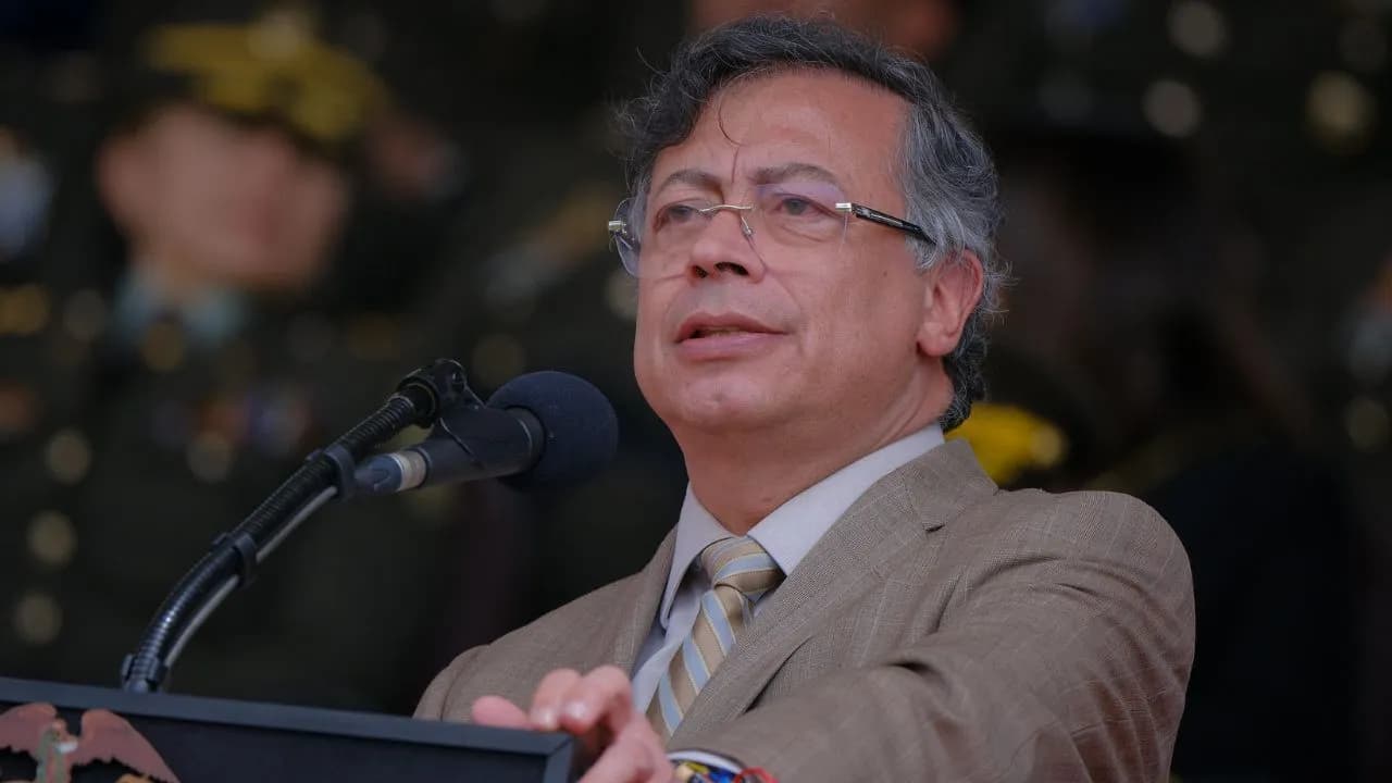 Presidente Gustavo Petro confirmó nuevos bombardeos 2 Presidente Gustavo Petro confirmó nuevos bombardeos 2