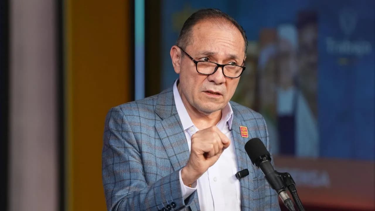 Ministro del Trabajo sobre vivienda VIS Ministro del Trabajo sobre vivienda VIS