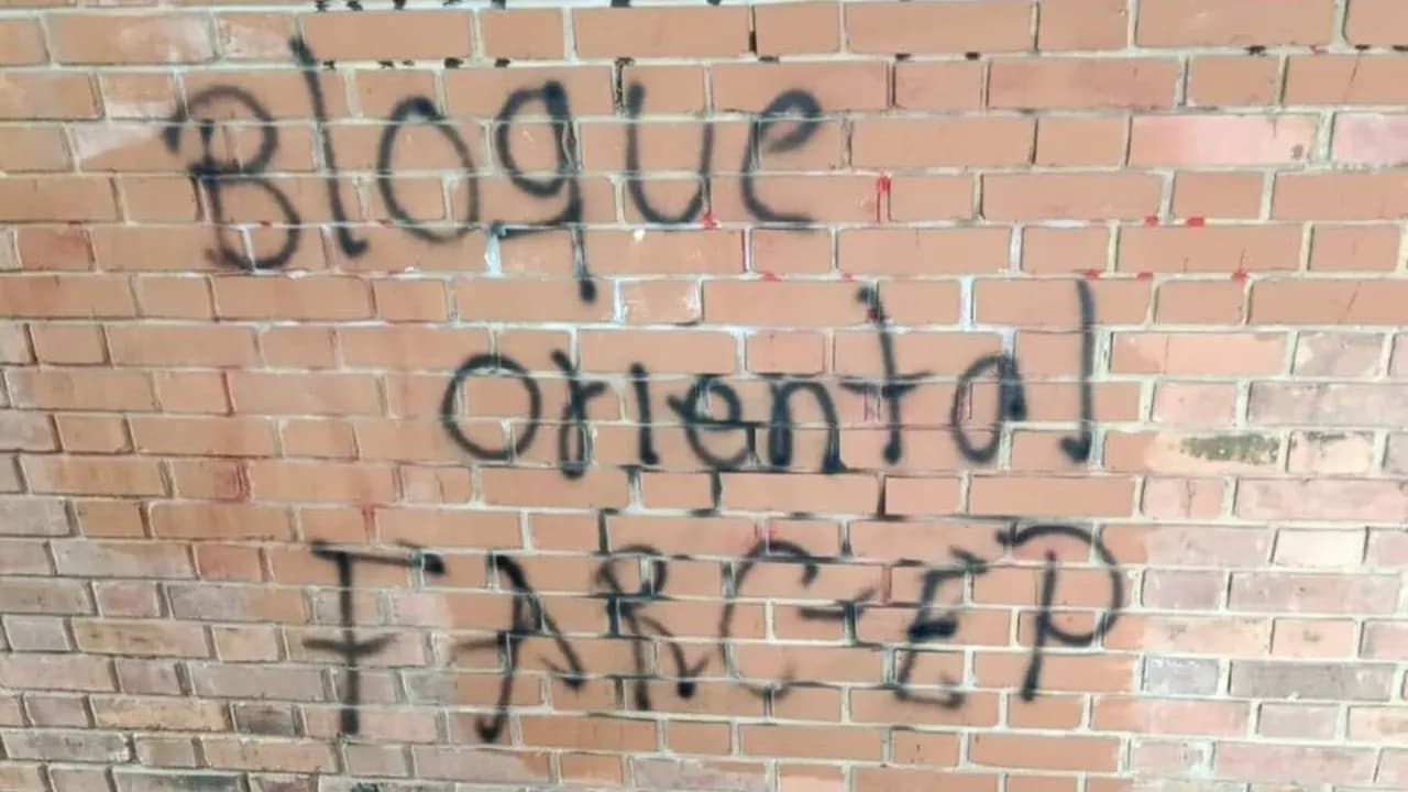Grafitti en la Universidad Nacional Grafitti en la Universidad Nacional