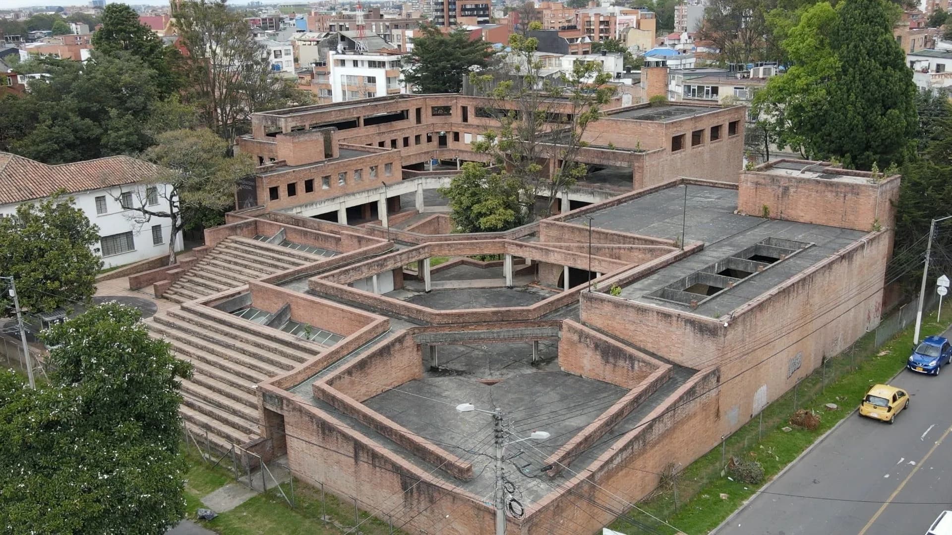 Más allá de las escaleras de Salmona: el inacabado Exploratorio Nacional Más allá de las escaleras de Salmona: el inacabado Exploratorio Nacional