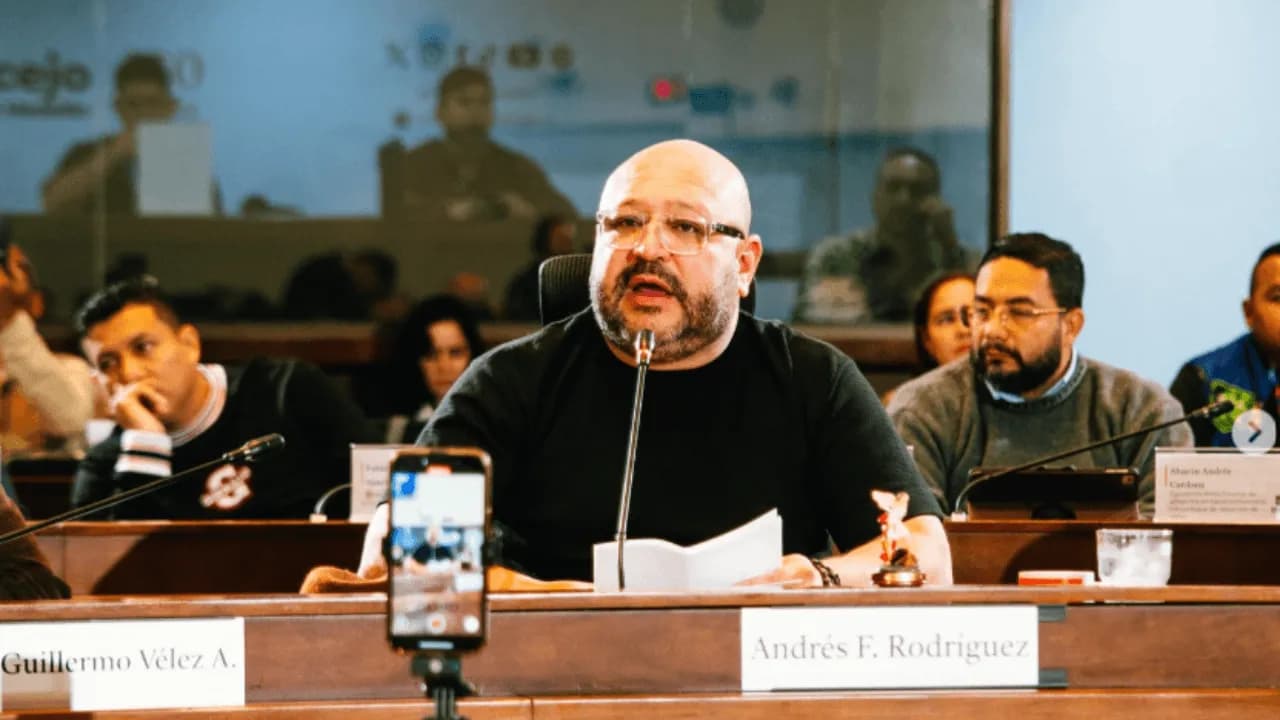 Los riesgos para la población civil tras declaraciones de Andrés ‘El Gury’ Rodríguez de “bombardear” zonas donde ganó Iván Cepeda Los riesgos para la población civil tras declaraciones de Andrés ‘El Gury’ Rodríguez de “bombardear” zonas donde ganó Iván Cepeda