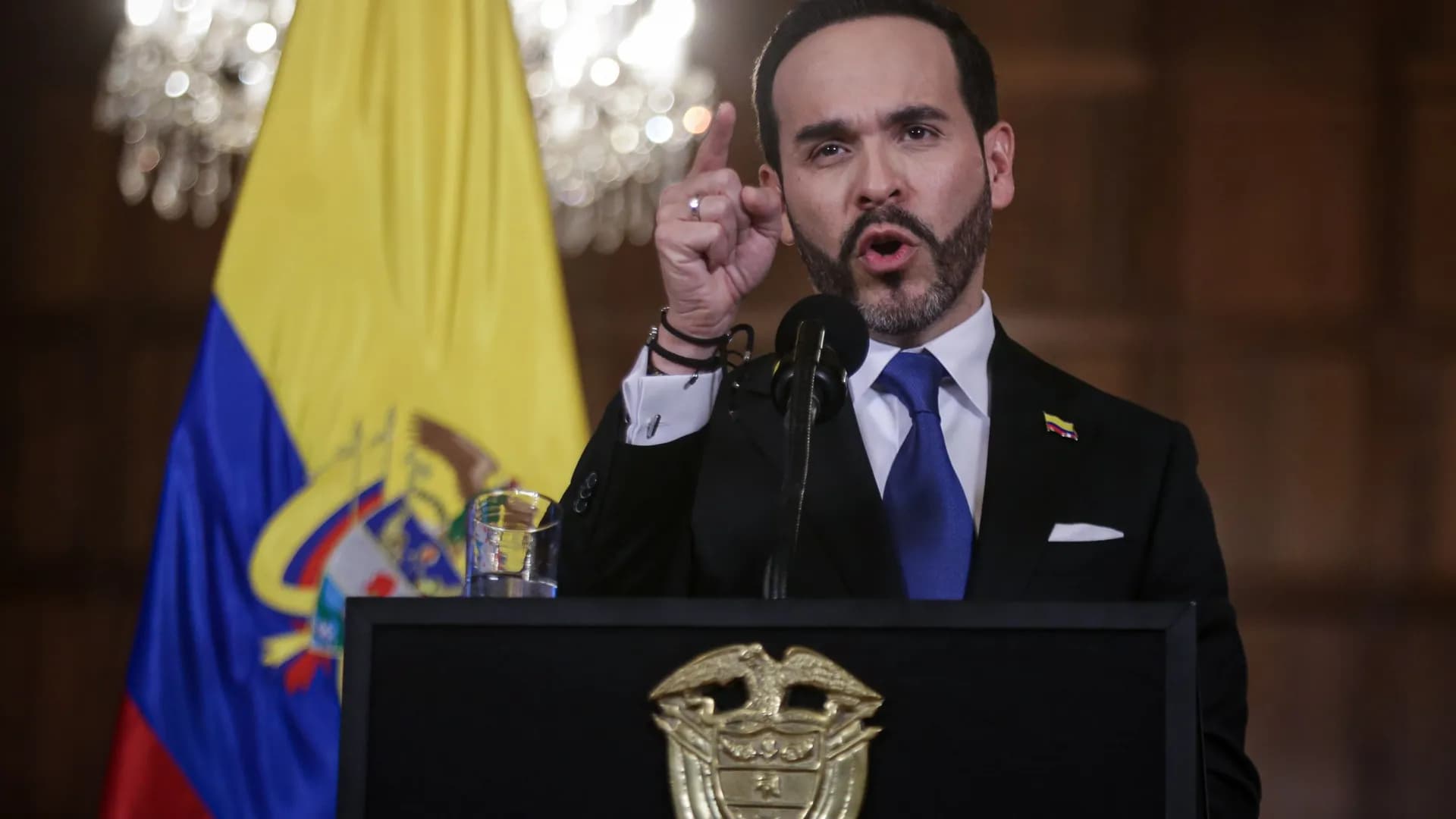 Ministros podrán dar entrevistas, pero con autorización de Presidencia: detalles de la nueva directiva del Gobierno De la Espriella Ministros podrán dar entrevistas, pero con autorización de Presidencia: detalles de la nueva directiva del Gobierno De la Espriella
