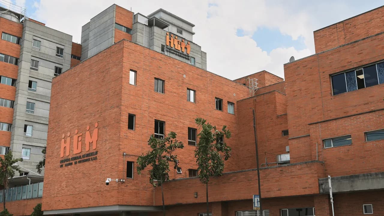 Ataque contra personal del Hospital General de Medellín tras muerte de paciente: capturaron a presuntos agresores Ataque contra personal del Hospital General de Medellín tras muerte de paciente: capturaron a presuntos agresores