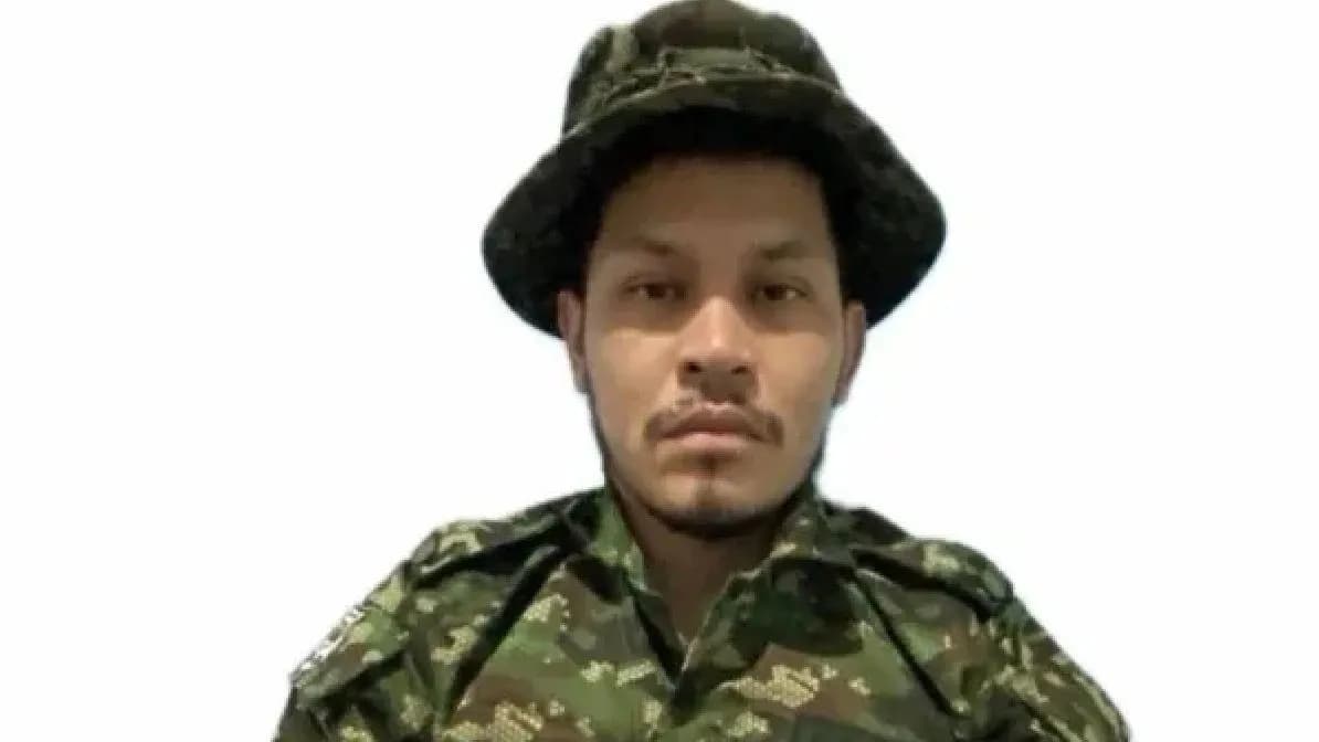 El soldado José Olger Melo Charry de la legión francesa fue secuestrado tres semanas por las disidencias de las FARC. Foto: Cortesia El soldado José Olger Melo Charry de la legión francesa fue secuestrado tres semanas por las disidencias de las FARC. Foto: Cortesia