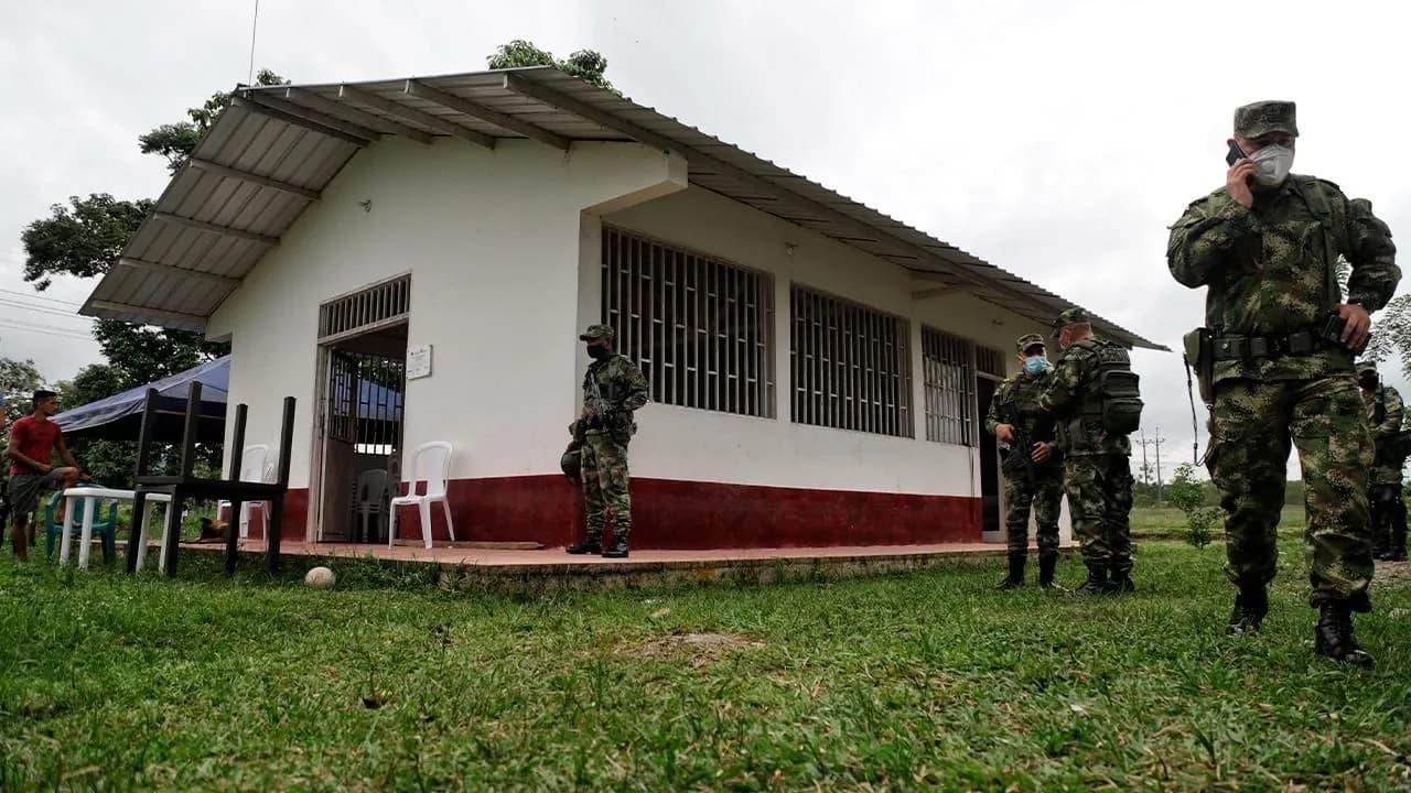 Disidencias hacen ataques con explosivos en Cauca y Huila. Foto: Colprensa Disidencias hacen ataques con explosivos en Cauca y Huila. Foto: Colprensa