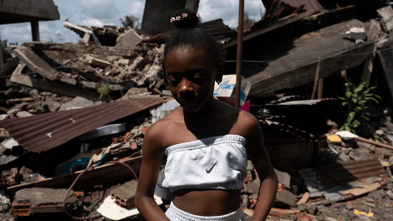 Cuando pase el temblor: las grietas que dejó el sismo en Quibdó, contadas los sobrevivientes Cuando pase el temblor: las grietas que dejó el sismo en Quibdó, contadas los sobrevivientes