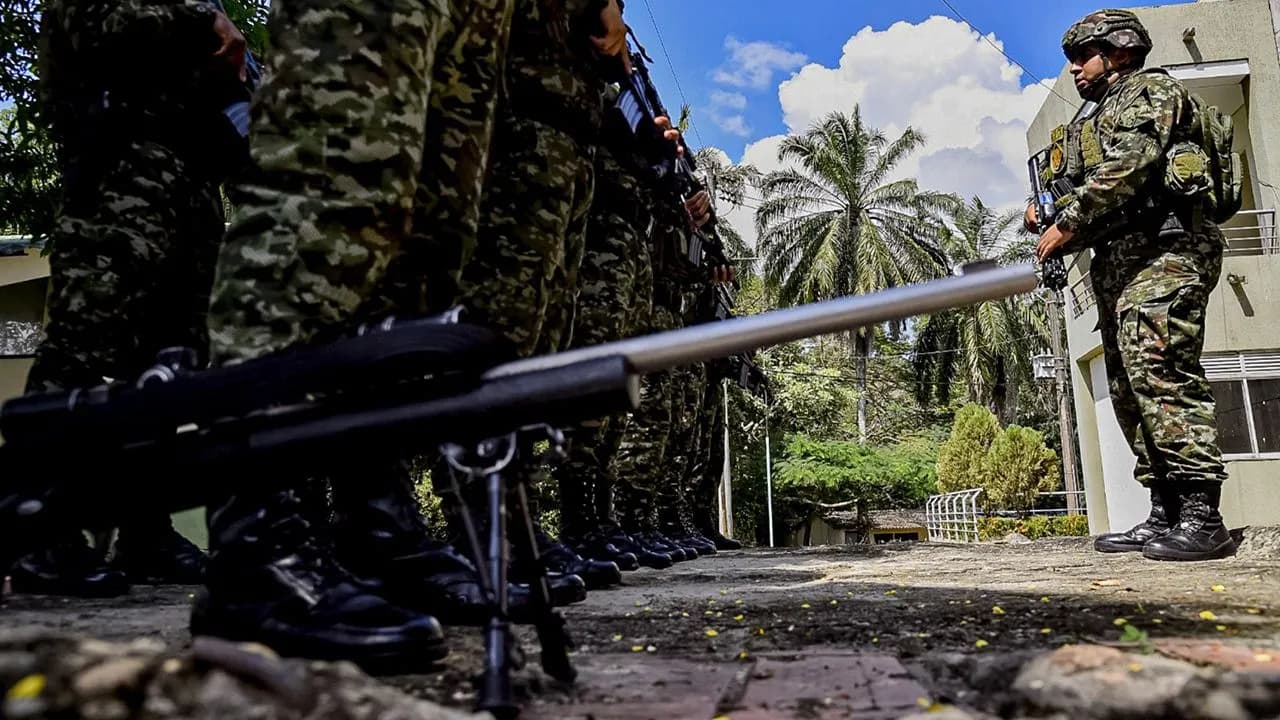 Presidente confirmó muerte de alias Tigre y otros 19 guerrilleros tras bombardeo en Guaviare Presidente confirmó muerte de alias Tigre y otros 19 guerrilleros tras bombardeo en Guaviare