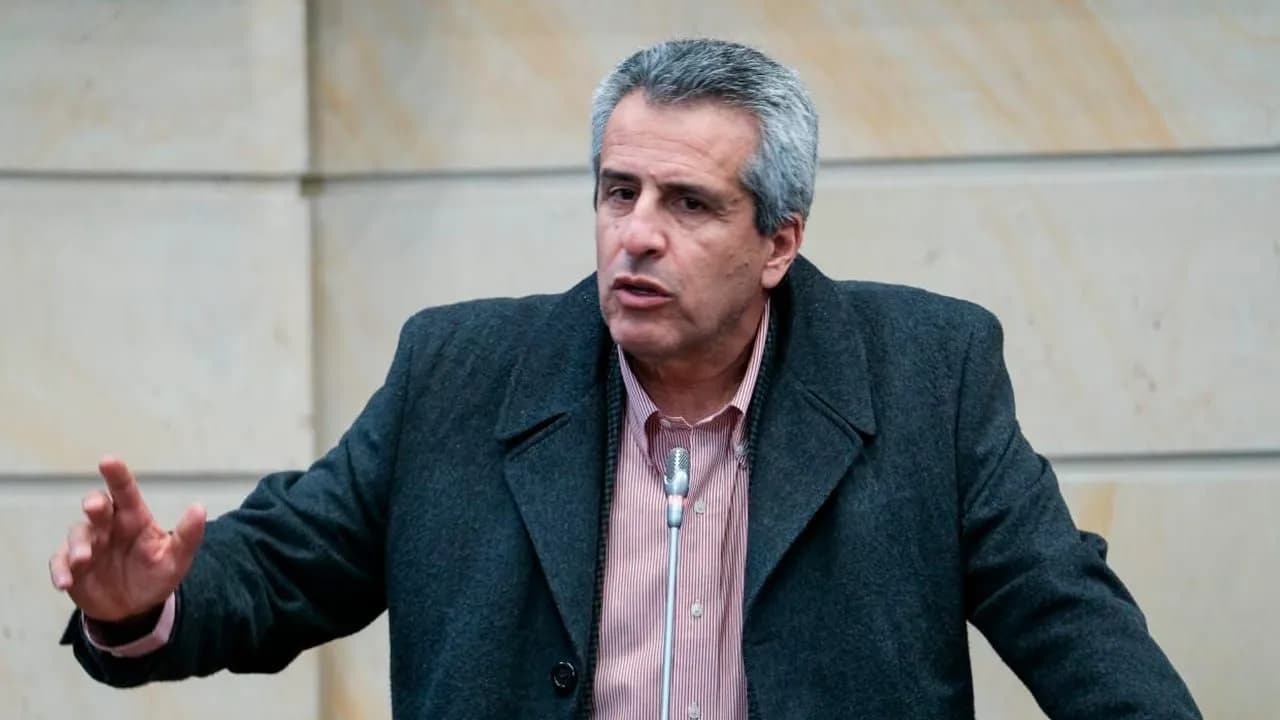 luis_fernando_velasco.jpeg luis_fernando_velasco.jpeg