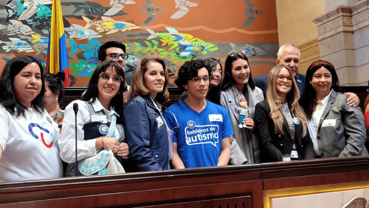 Colombia aprueba ley para proteger e incluir a personas con autismo y otras condiciones del neurodesarrollo Colombia aprueba ley para proteger e incluir a personas con autismo y otras condiciones del neurodesarrollo