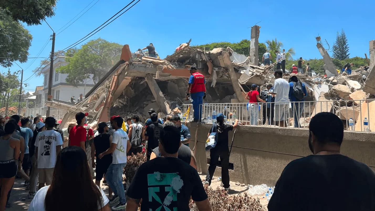 Hallan entre los escombros en Cali el cuerpo del abogado Juan José Salazar, mencionado en el caso contra Álvaro Uribe Hallan entre los escombros en Cali el cuerpo del abogado Juan José Salazar, mencionado en el caso contra Álvaro Uribe