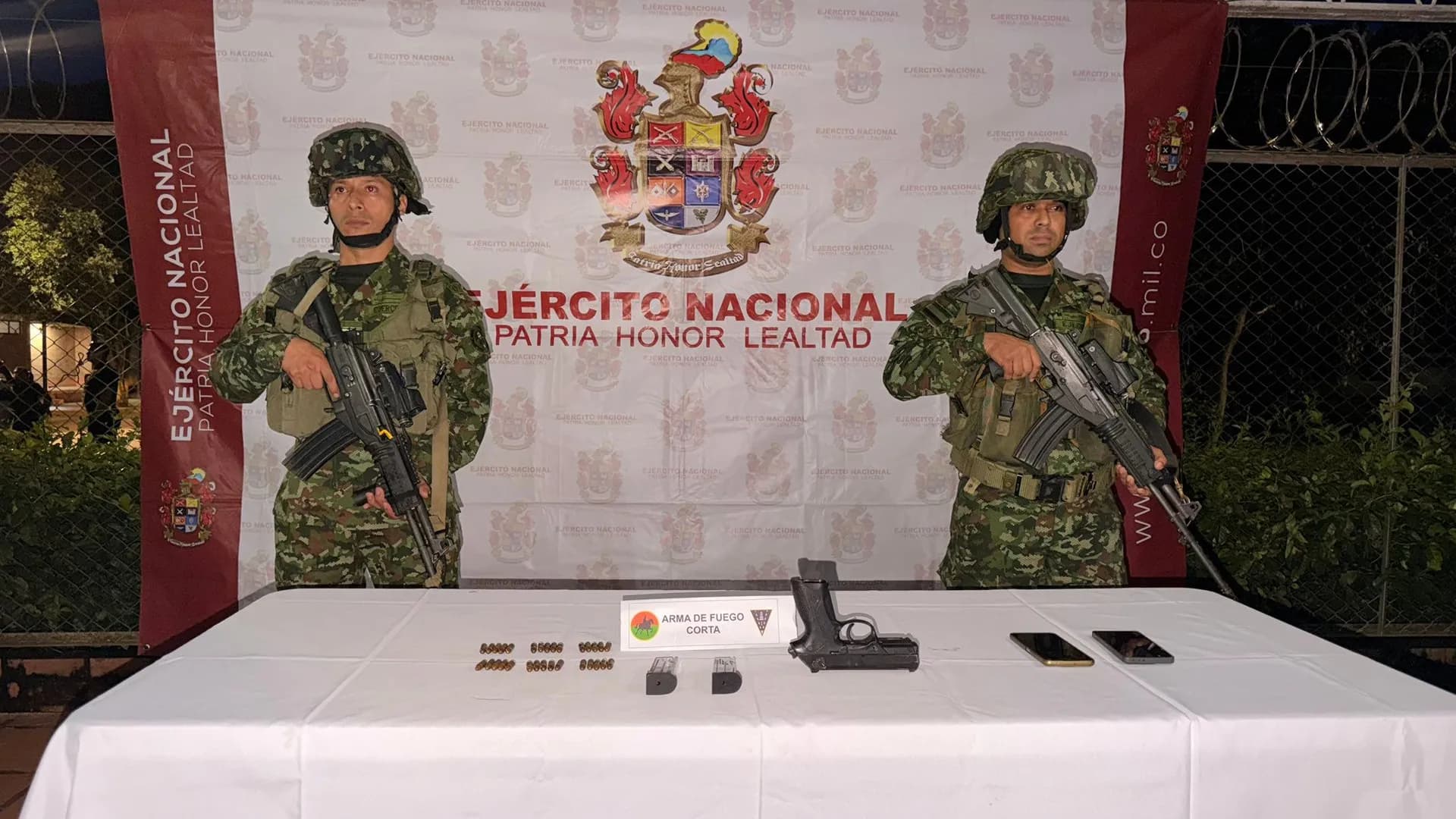 Ejército y ELN se enfrentan en zona rural de Arauquita: murió alias Cuto Ejército y ELN se enfrentan en zona rural de Arauquita: murió alias Cuto