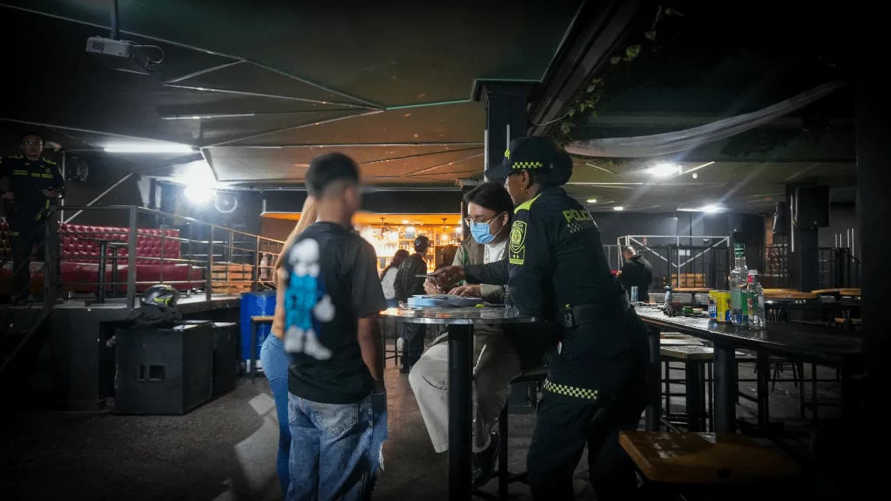 Intervienen establecimiento que funcionaba bajo fachada de sindicato: hallaron 47 menores, drogas y armas Intervienen establecimiento que funcionaba bajo fachada de sindicato: hallaron 47 menores, drogas y armas