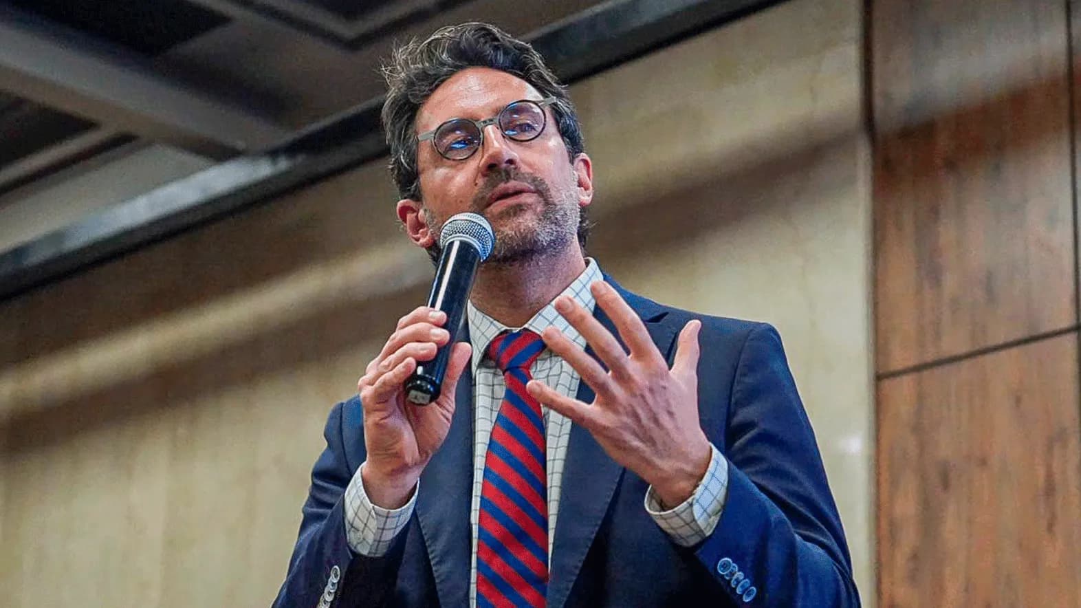 Políticas Públicas | Camilo Enciso analiza la corrupción en Colombia: un problema grave, estructural y urgente Políticas Públicas | Camilo Enciso analiza la corrupción en Colombia: un problema grave, estructural y urgente
