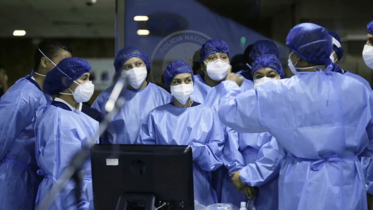 El Valle del Cauca declara alerta amarilla hospitalaria en 40 municipios por crisis en el sistema de salud El Valle del Cauca declara alerta amarilla hospitalaria en 40 municipios por crisis en el sistema de salud