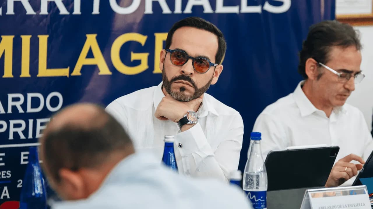 Los retos que tendrá el Gobierno de Abelardo de la Espriella para mejorar el sistema de salud: ¿necesitará una reforma? Los retos que tendrá el Gobierno de Abelardo de la Espriella para mejorar el sistema de salud: ¿necesitará una reforma?